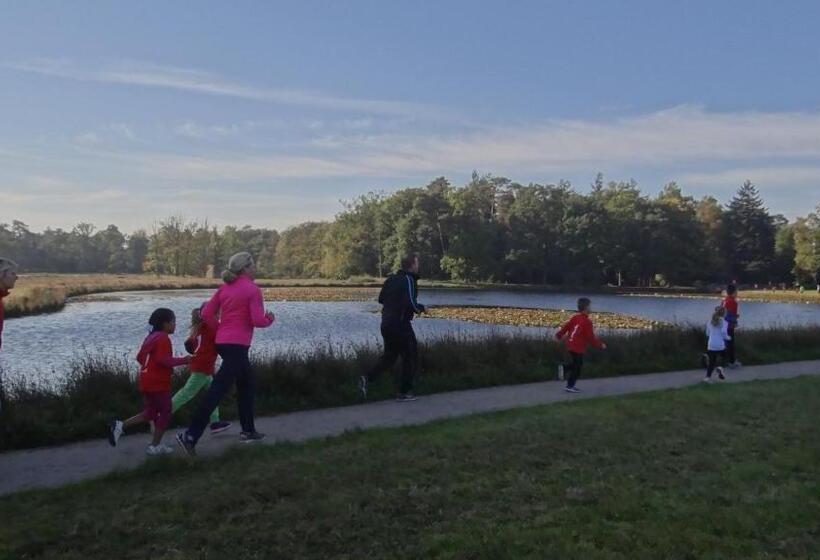 בית מלון כפרי De Slaapfabriek Vakantiehuis En Trainingslocatie