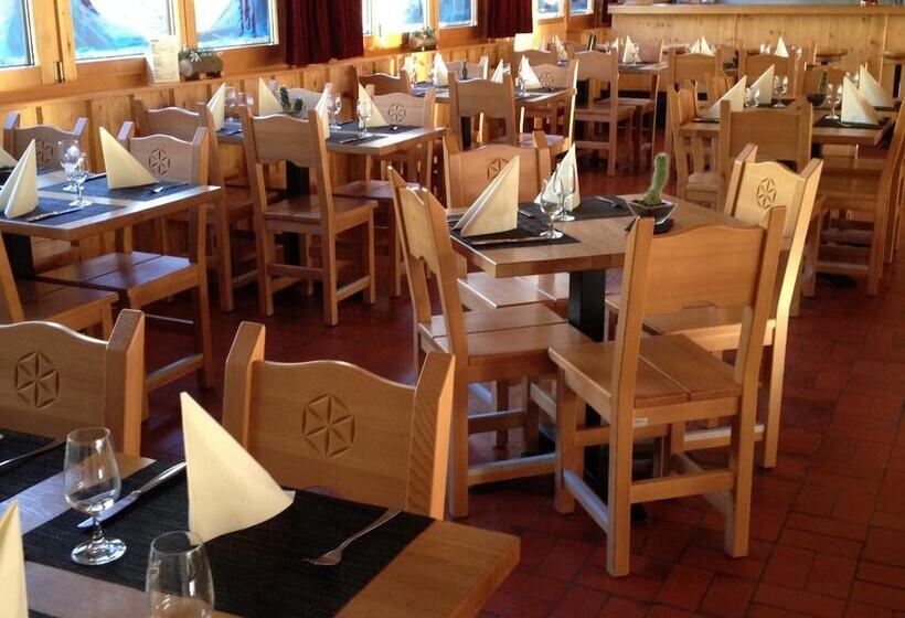 Отель Des Portes Du Soleil