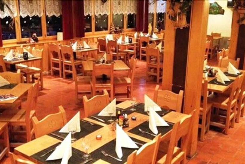 Отель Des Portes Du Soleil