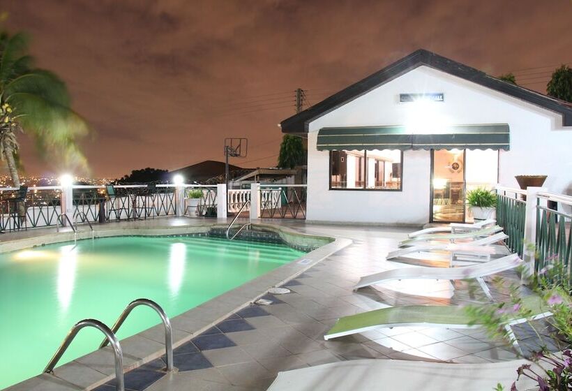 Hill View Hotel Mccarthy Hills