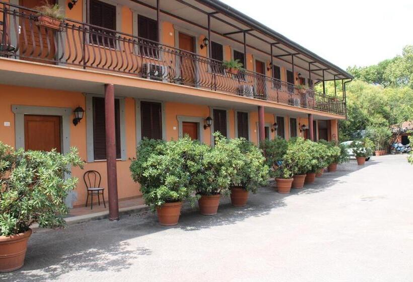 ホテル La Locanda Del Borgo