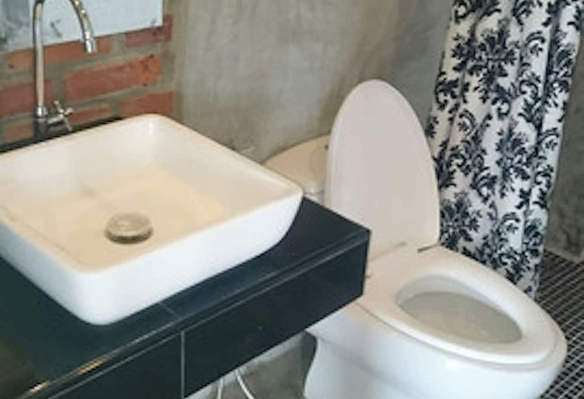 酒店 Sangkhlakiri Resort