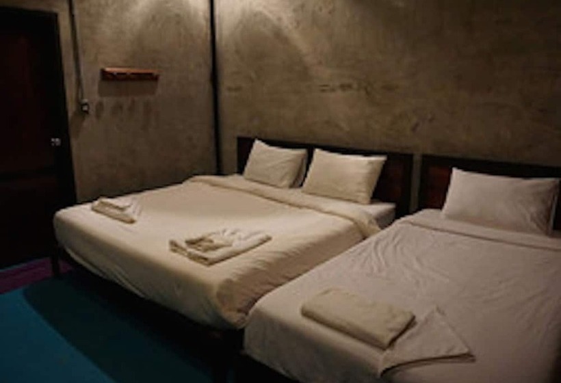 酒店 Sangkhlakiri Resort