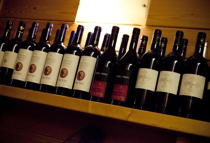 Отель Valbruna Inn Bed & Breakfast