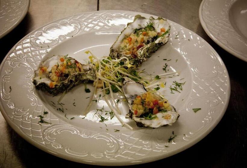 Отель Valbruna Inn Bed & Breakfast