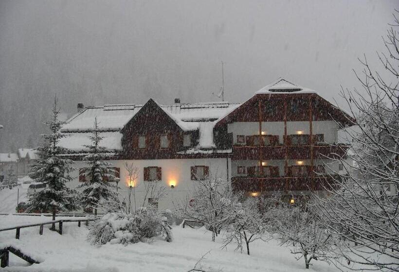 Отель Valbruna Inn Bed & Breakfast