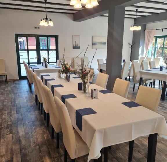 ペンション Desag Resort