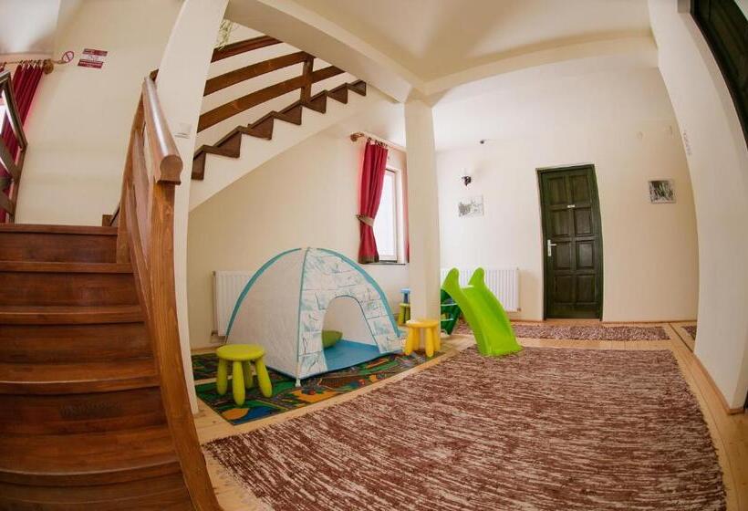 Súgó Panzió Madarasi Hargita