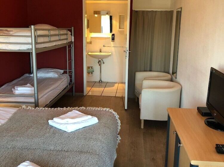 The Bliss Hotel Kitchen & Deli