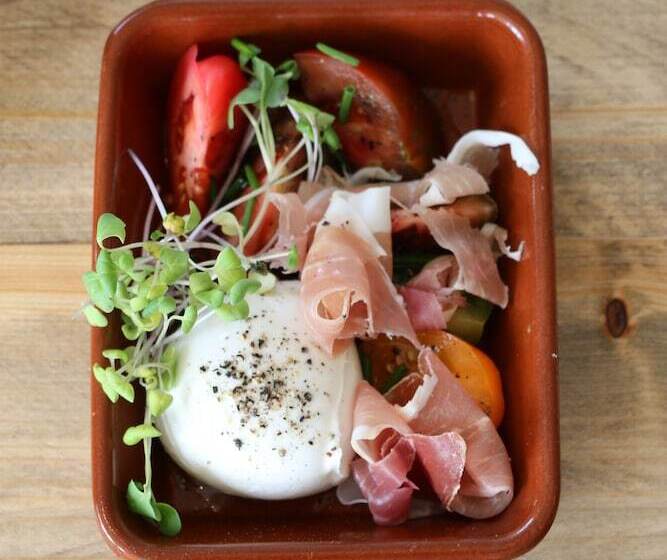 The Bliss Hotel Kitchen & Deli