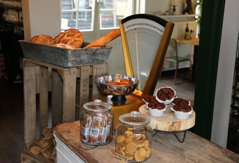 The Bliss Hotel Kitchen & Deli