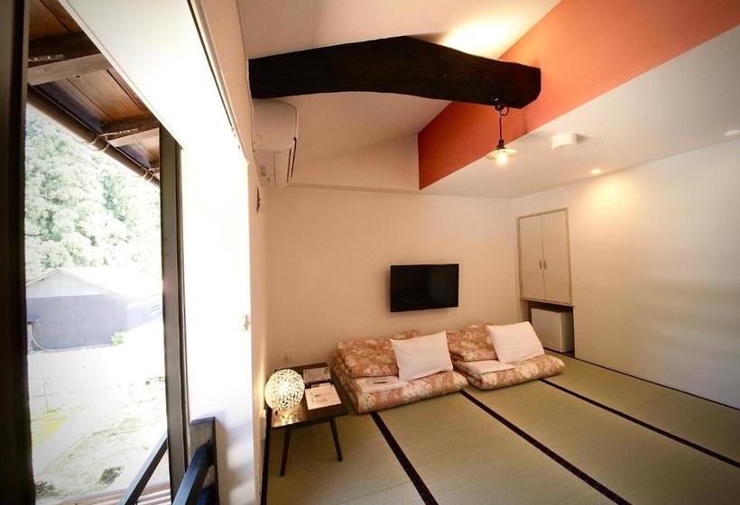 فندق صغير Shirakawago Terrace