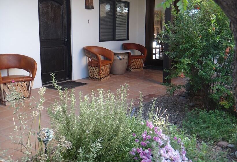 Casa De San Pedro Bed & Breakfast