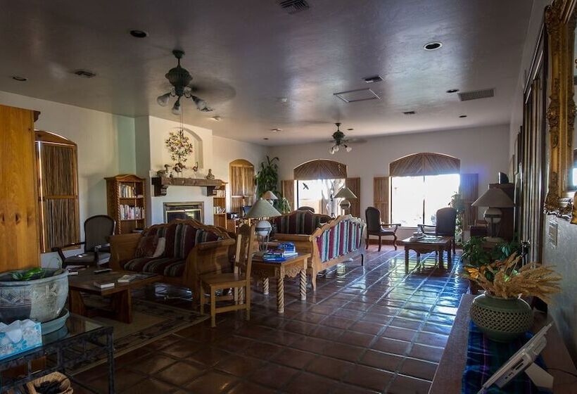 Casa De San Pedro Bed & Breakfast