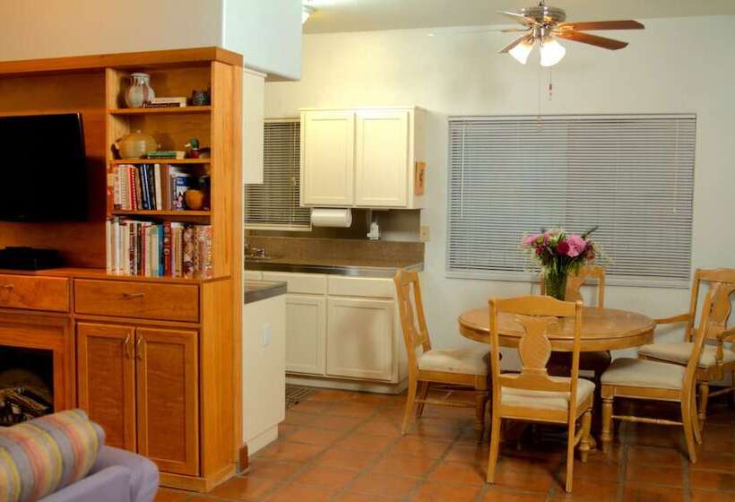 Casa De San Pedro Bed & Breakfast