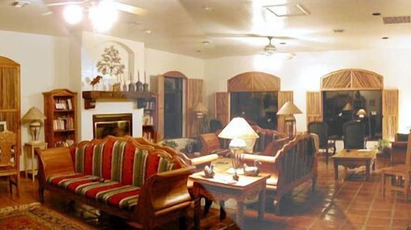 Casa De San Pedro Bed & Breakfast