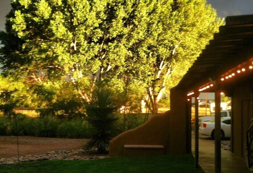 Casa De San Pedro Bed & Breakfast