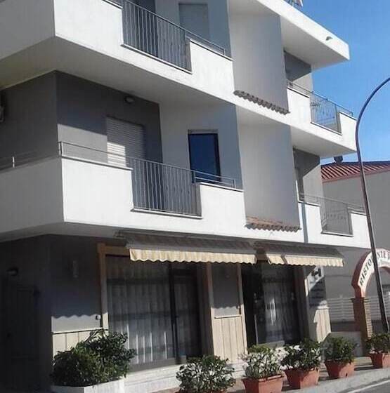 فندق فئة نجمة واحدة Dolce Stella