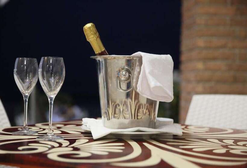 فندق فئة نجمة واحدة Dolce Stella