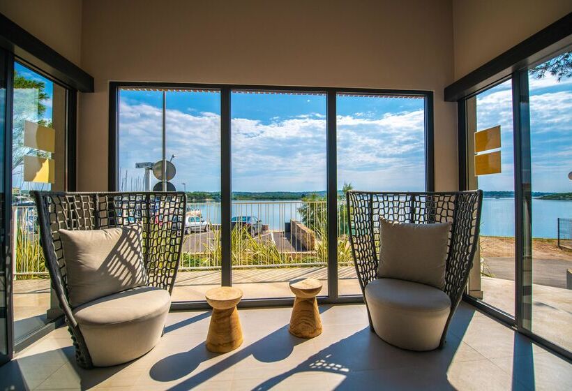 בית מלון כפרי Arena One 99 Glamping