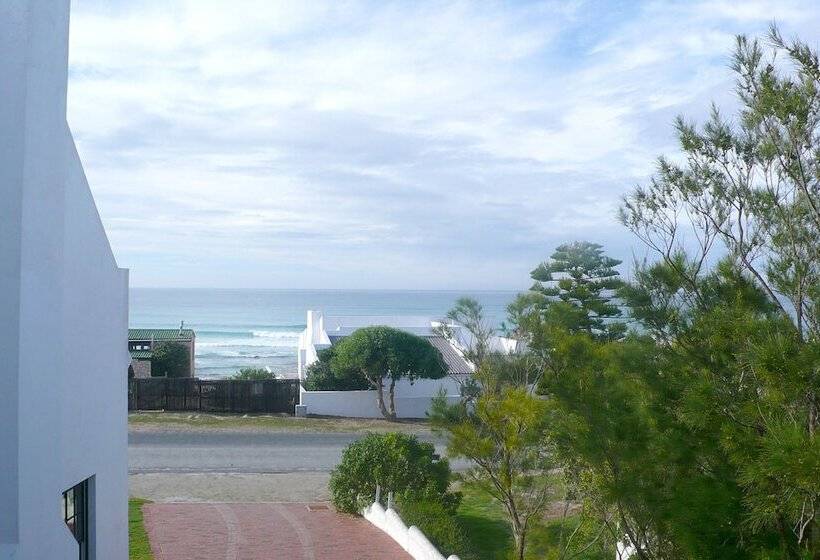 فندق Arniston Seaside Cottages