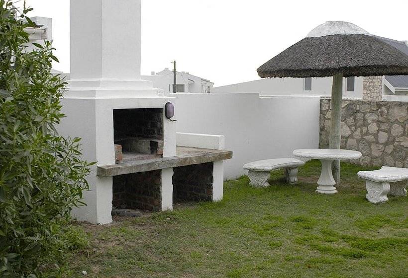 فندق Arniston Seaside Cottages