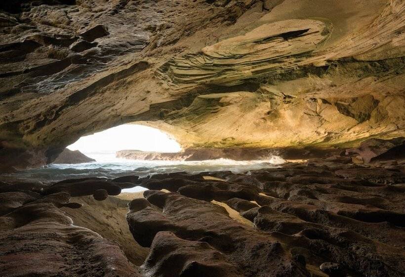 فندق Arniston Seaside Cottages