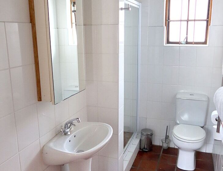 فندق Arniston Seaside Cottages