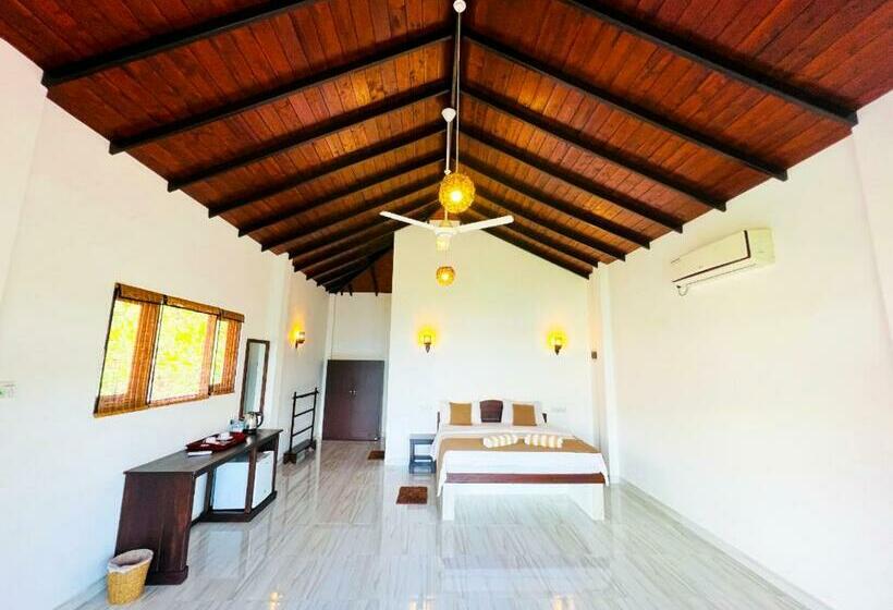 Отель Ashansa Lagoon Resort