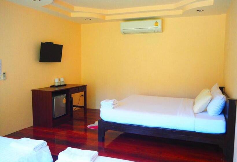 Hotel Baan Suan Siriwat