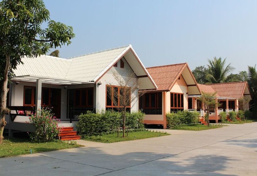 Hotel Baan Suan Siriwat