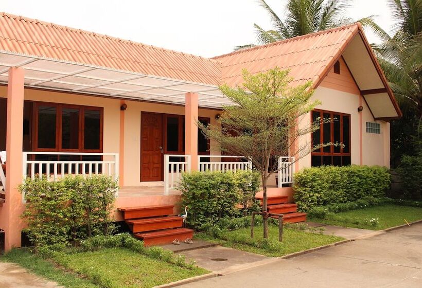 Hotel Baan Suan Siriwat