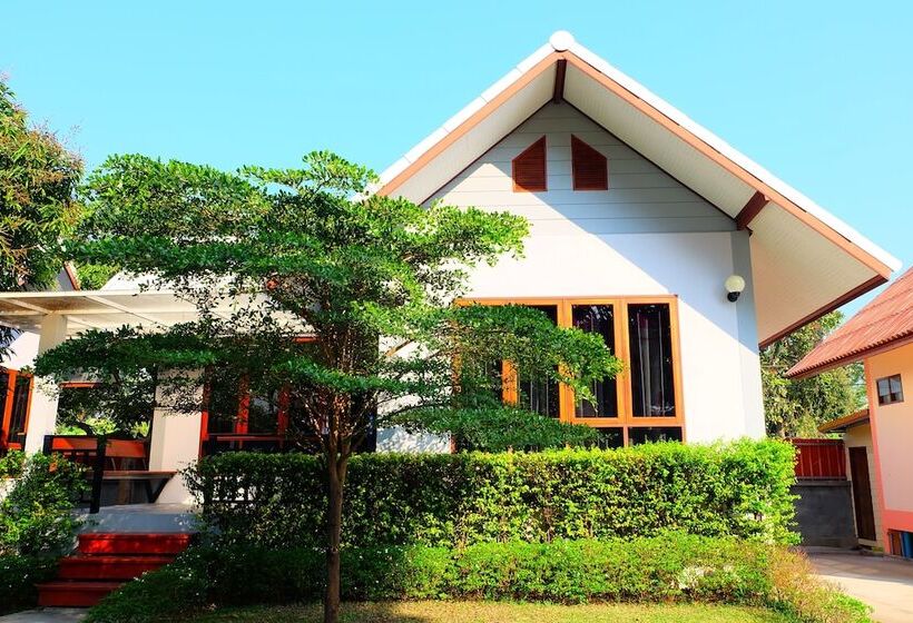 Hotel Baan Suan Siriwat