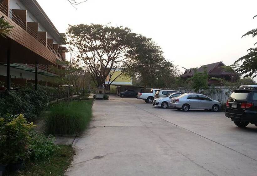 Отель Baansakulpetch