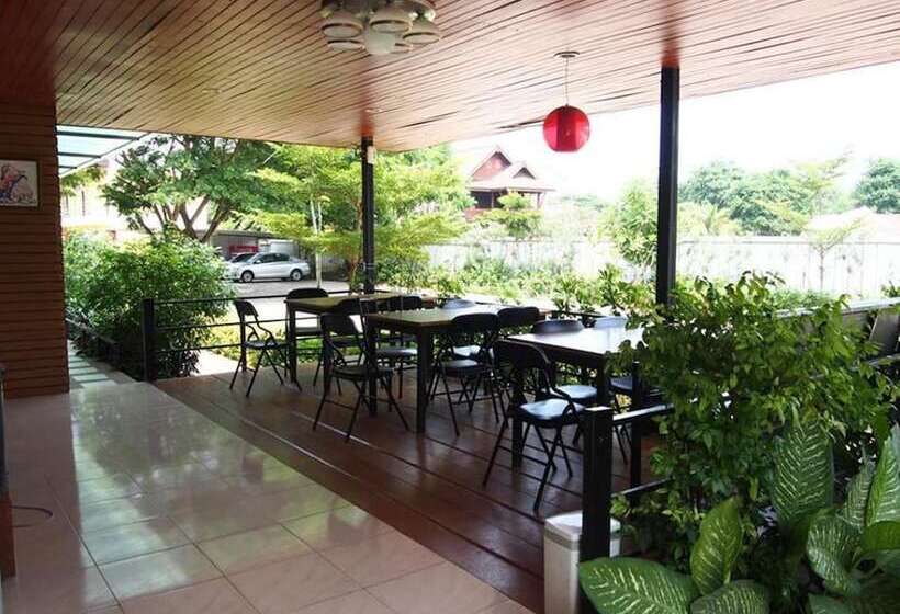 Отель Baansakulpetch