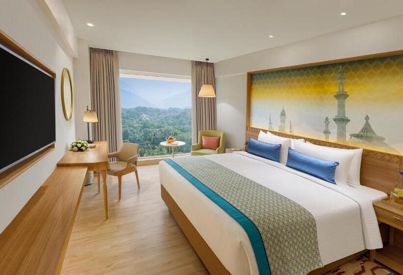 בית מלון כפרי Bellevue Sarovar Premiere Junagadh