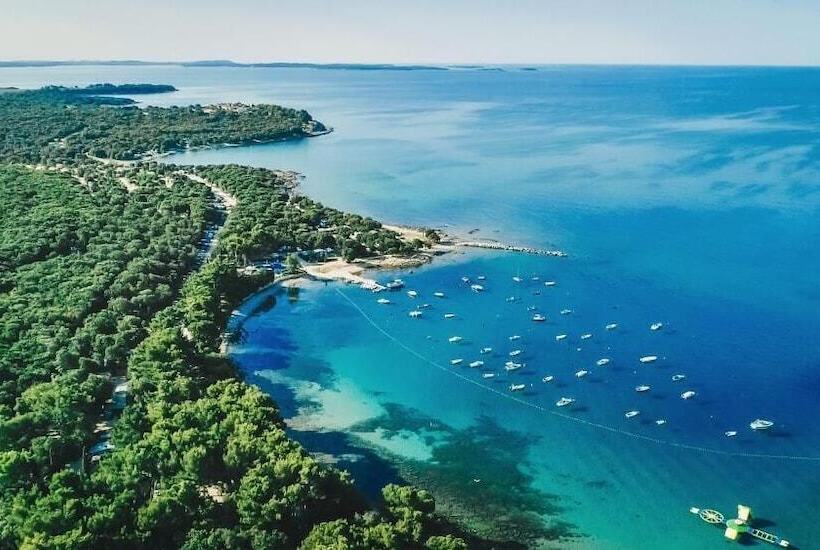 בית מלון כפרי Camping Homes Mon Perin