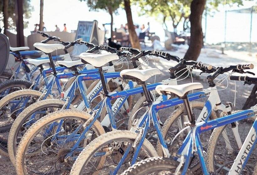 בית מלון כפרי Camping Homes Mon Perin