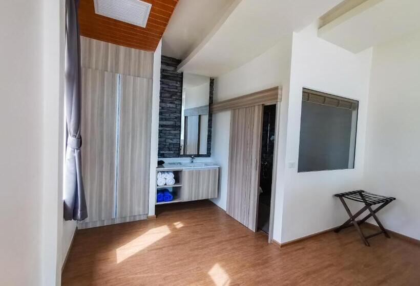 בית מלון כפרי De Veranio Resort