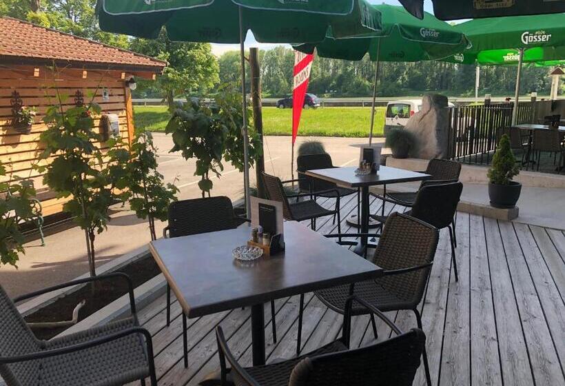 ホテル Donauhof Mauthausen