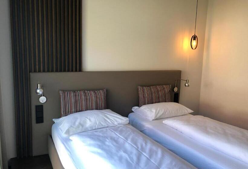 ホテル Donauhof Mauthausen