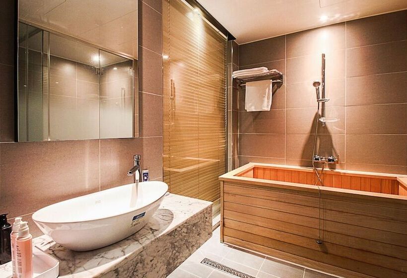 בית מלון כפרי Grand Windsor