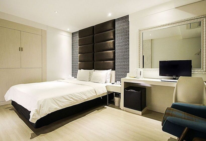 בית מלון כפרי Grand Windsor