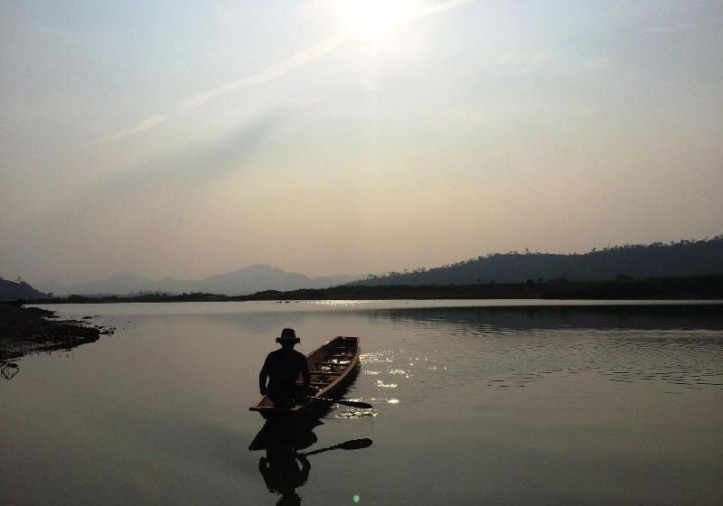 Отель Mekong Riverside Resort & Camping