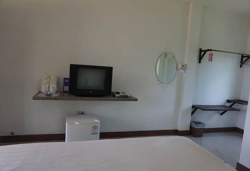 Hotelli Thatphanom Place