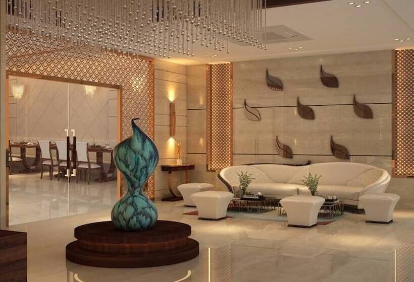 Отель Palm Luxury Inn