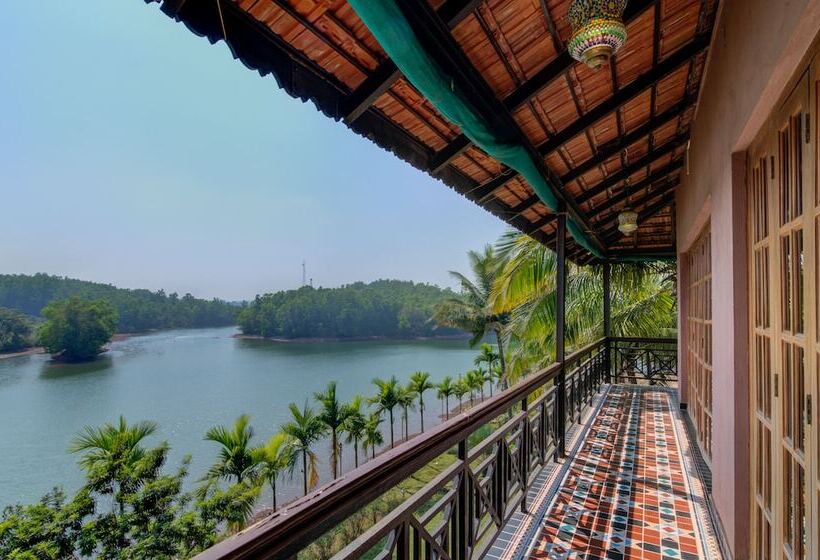 בית מלון כפרי Shantai By The Lake