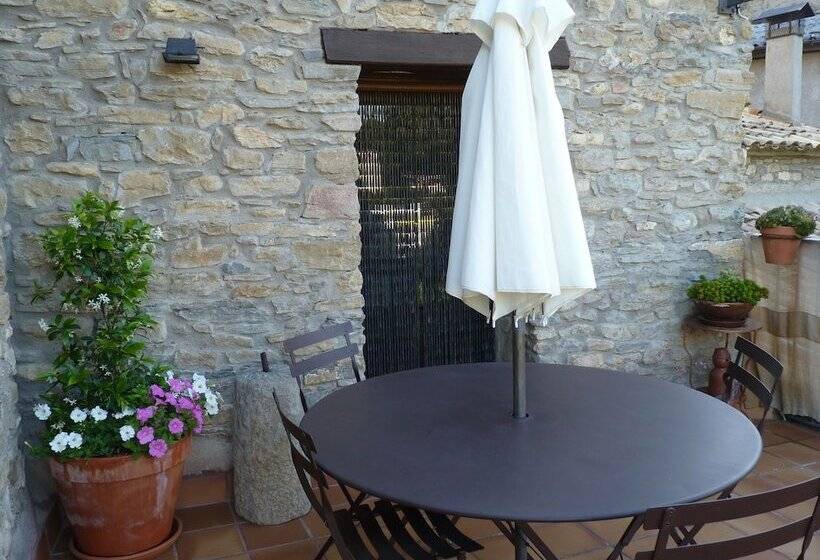 Idyllic Country House In The Foothills Of The Pyrenees