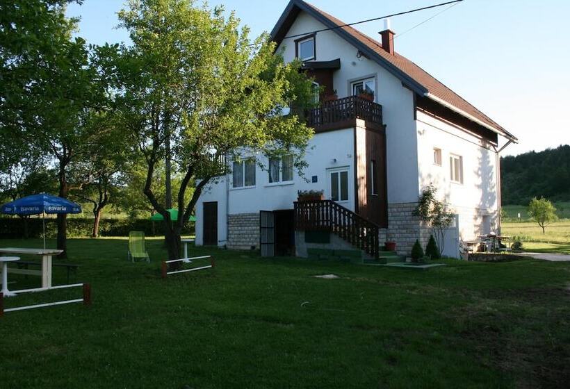 ペンション Adriana Guesthouse