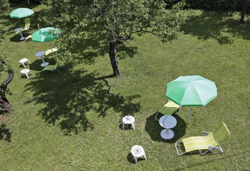 ペンション Adriana Guesthouse